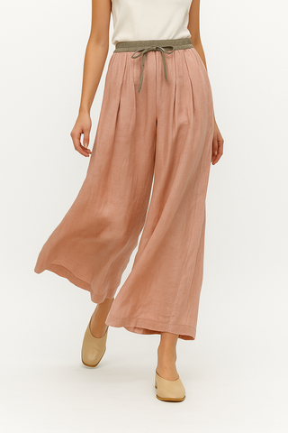 Relaxed high-rise tapered trousers for women | Solenne