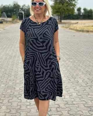 Relaxed round-neck patterned everyday dress for women | Nelia