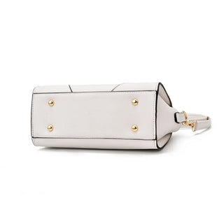 Classic gold everyday jewellery piece for women | The Golden Tail