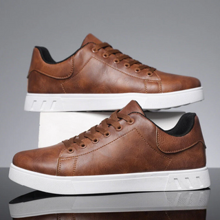 Stylish leather everyday casual trainers for men