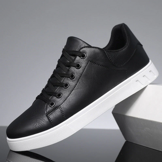 Stylish leather everyday casual trainers for men