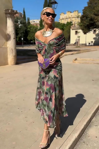 V-Neck Pleated Maxi Dress – Refined Flowing Silhouette
