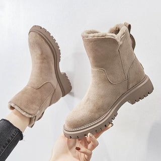 Warm insulated everyday winter boots for women | Daisy
