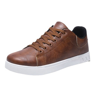 Classic leather everyday trainers for men | Berlin