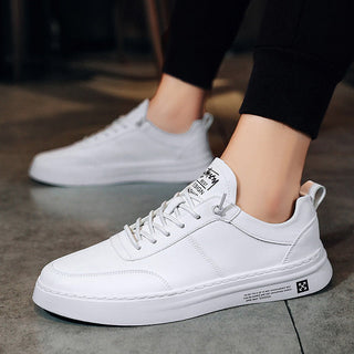 Lightweight breathable casual everyday trainers for men