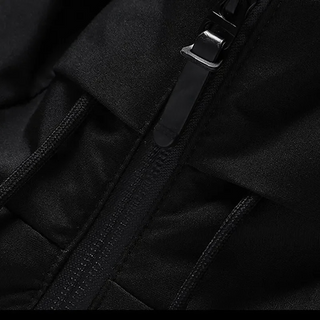 Hooded puffer jacket with zipper pockets for men