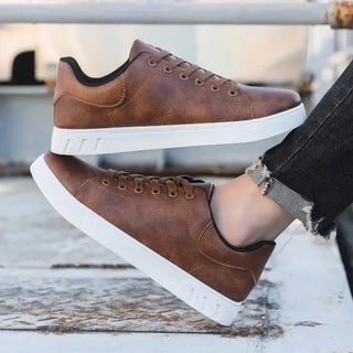Smart casual shoes with timeless silhouette for men | Jovan
