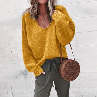 Classic knit V-neck everyday jumper for women