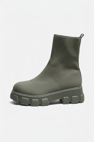 Thick-soled ankle boots with round-toe silhouette for women | Caurelle