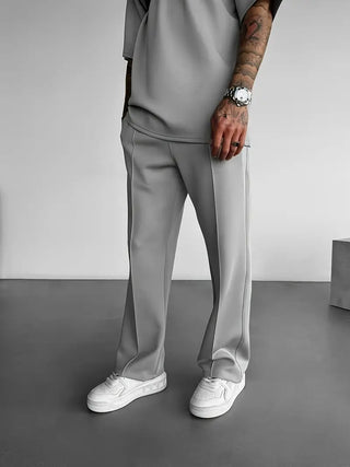 Classic pleated everyday trousers for men | Ellison