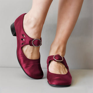 Classic orthopaedic everyday leather flats for women | Mary