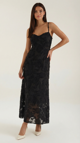 Lace Maxi Gown – Refined Floor-Length Silhouette | Arabelle