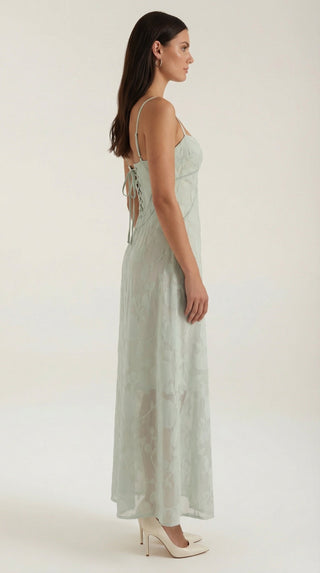 Lace Maxi Gown – Refined Floor-Length Silhouette | Arabelle