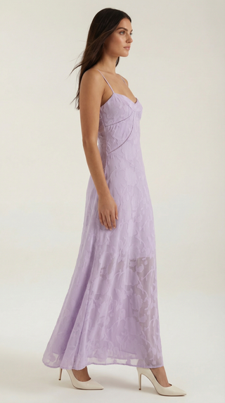 Lace Maxi Gown – Refined Floor-Length Silhouette | Arabelle