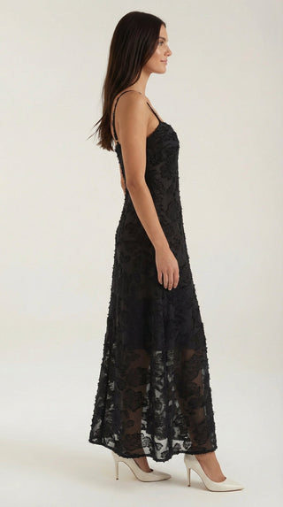Lace Maxi Gown – Refined Floor-Length Silhouette | Arabelle